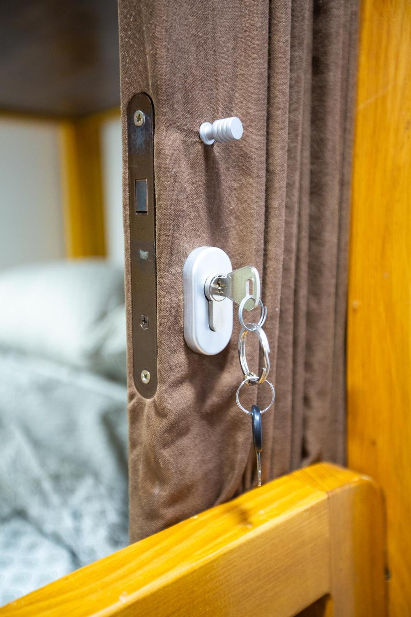 Aisha Hostel Любляна Екстериор снимка