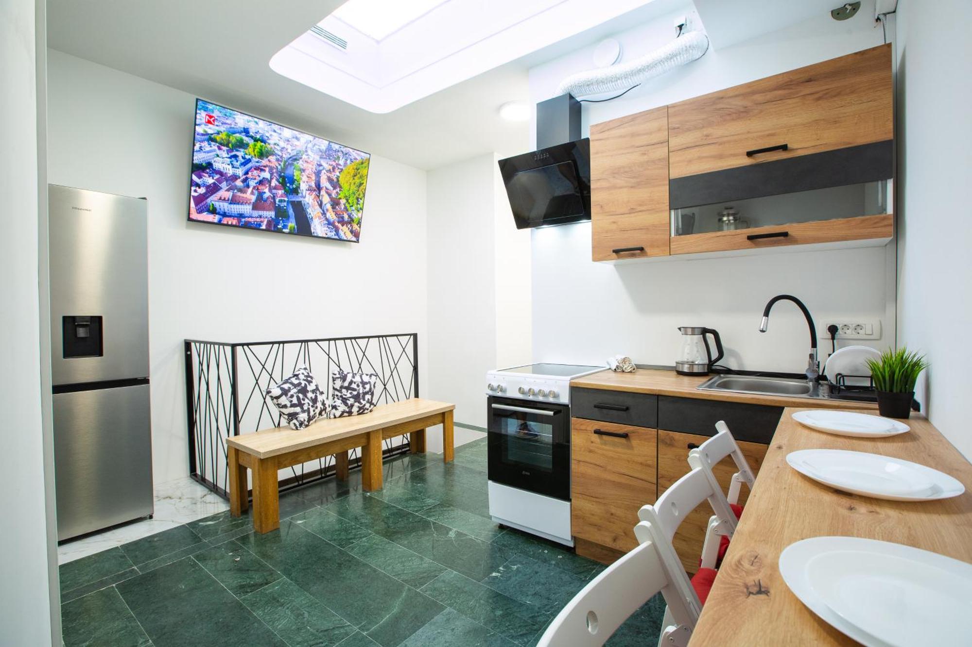 Aisha Hostel Любляна Екстериор снимка